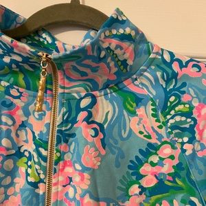 NWT ⭐️ Lilly Pulitzer Cropped Quarter zip